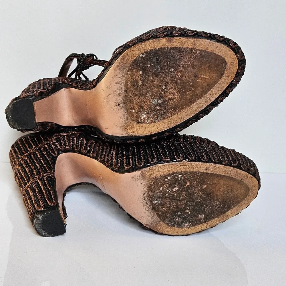 Prada Woven Bronze Metallic Platform Sandals Block Heel Knotted Raffia 40.5 IT